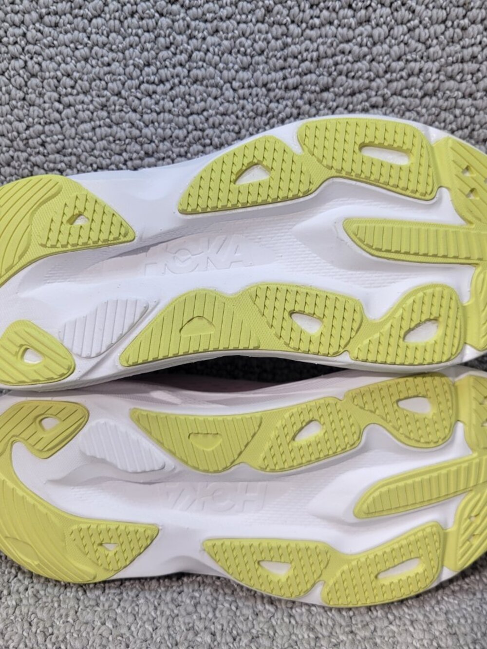Hoka Skyflow Women's Size 8.5B Starlight Glow Carnation Running Shoes 1155113 - Picture 10 of 12
